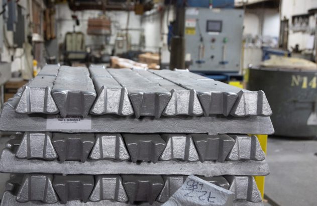 Lingotes de alumínio reciclado