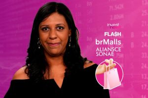 Mulher com fundo rosa de dados financeiros. Logos: Invest News, FLASH, brMalls, Aliansce Sonae. Mão com sacolas de compra.