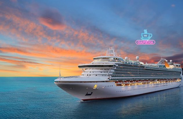 Navio de cruzeiro branco em águas azuis ao pôr do sol, com letreiro neon "ins CAFÉINA" no céu.