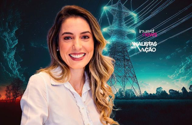 Mulher sorrindo à frente de torre de energia com logo "Invest News" e "Analistas em Ação" no céu noturno.
