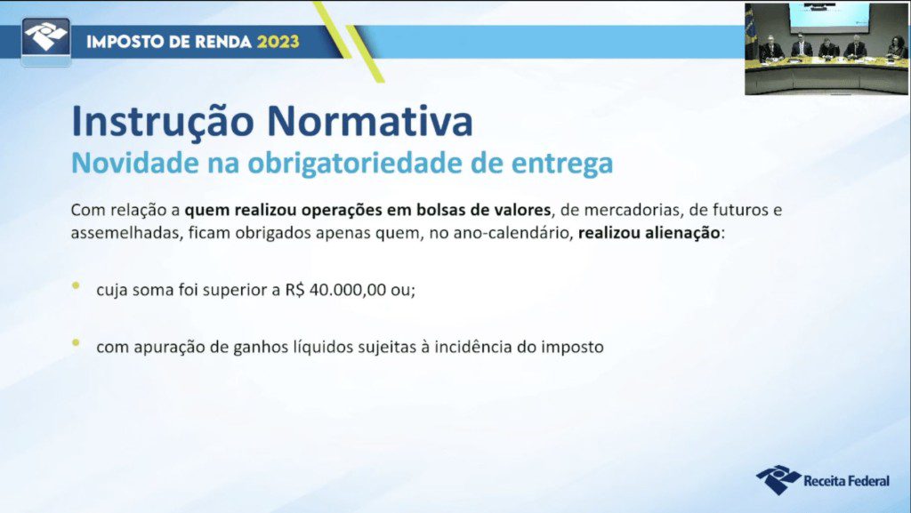 Slide da Receita Federal: IR 2023, nova regra para declarar operações em bolsa (acima de R$40mil ou com ganho).