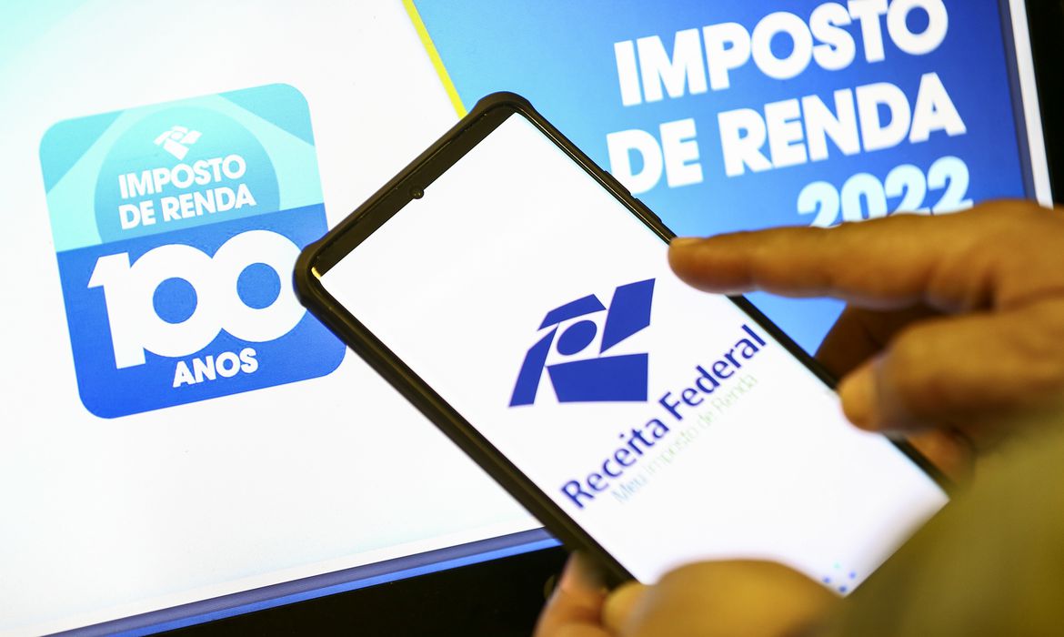 Receita Federal libera consulta ao 5º lote do IR 2023; veja quem vai receber