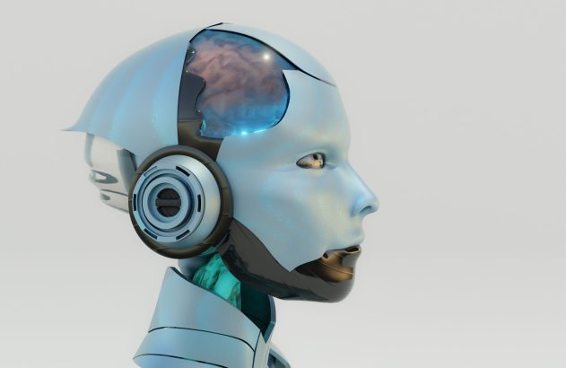 Cabeça de robô humanóide branco de perfil, com cérebro eletrônico visível e iluminado.