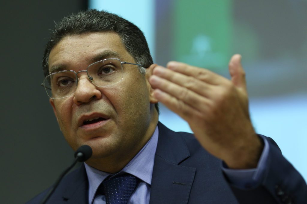 Mansueto Almeida