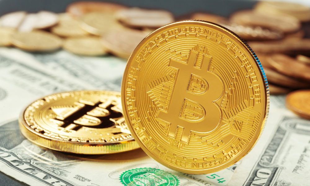 De olho em ETF da BlackRock, bitcoin segue acima dos US$ 30 mil