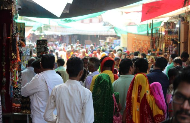 Indianos em Pushkar, na Índia.