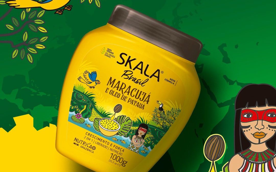 Pote amarelo Skala Maracujá e Patauá para cabelos, com ilustrações da Amazônia e pessoa indígena.