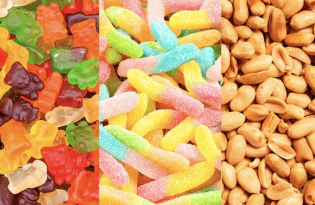 Três imagens lado a lado: ursinhos de goma, minhocas de goma azedas e amendoins.