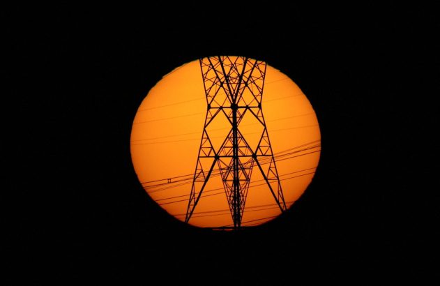 Torre de alta tensão são inspecionadas em Brasília