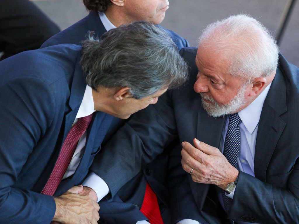 Brasília - 28/06/2023 - O presidente Luiz Inácio Lula da Silva e o ministro da Fazenda, Fernando Haddad, durante anúncio do Plano Safra da Agricultura Familiar 2023/2024. Foto: Fabio Rodrigues-Pozzebom/ Agência Brasil