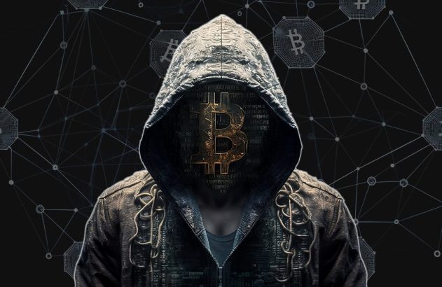 Homem segura aviso amarelo em fundo azul com logos de criptoativos, como Bitcoin e Solana.