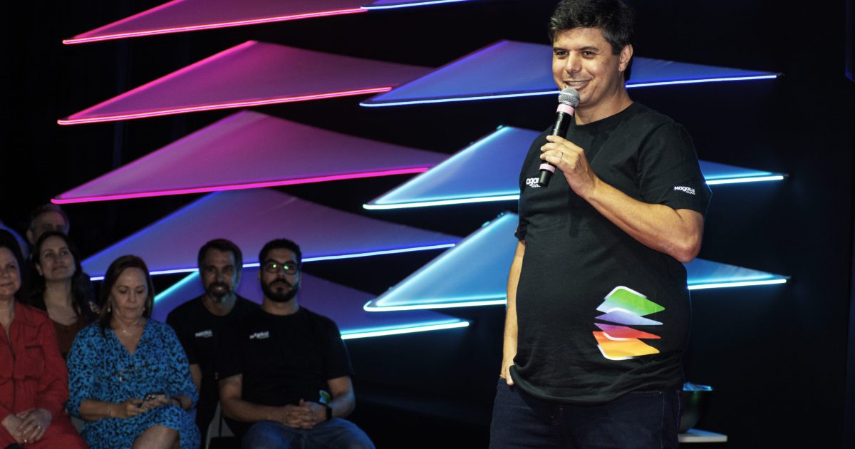 Magalu se inspira em Jeff Bezos em serviço de nuvem e relega modelo ...