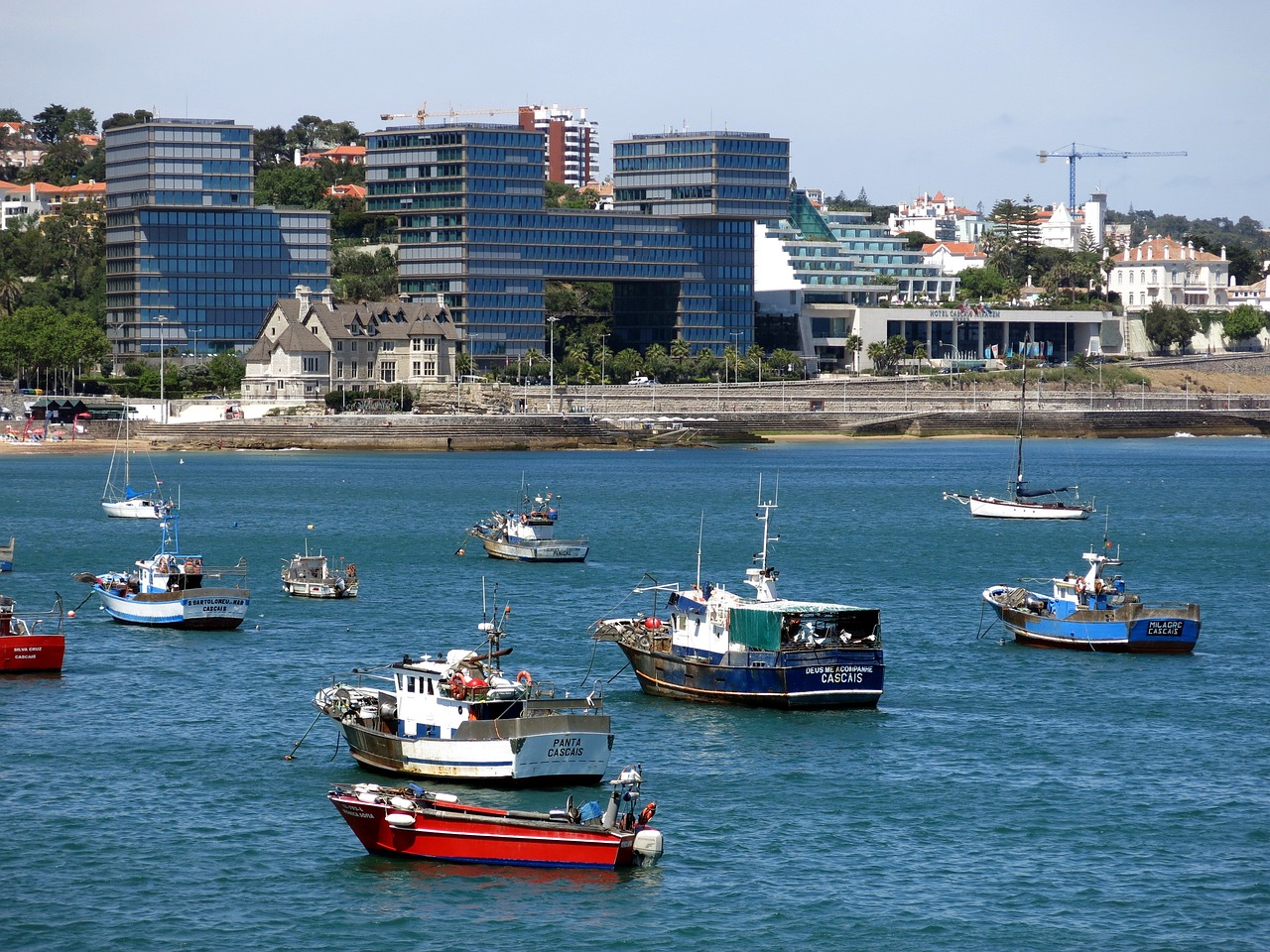 Vista de Cascais, em Portugal (Imagem de Norbert por Pixabay)