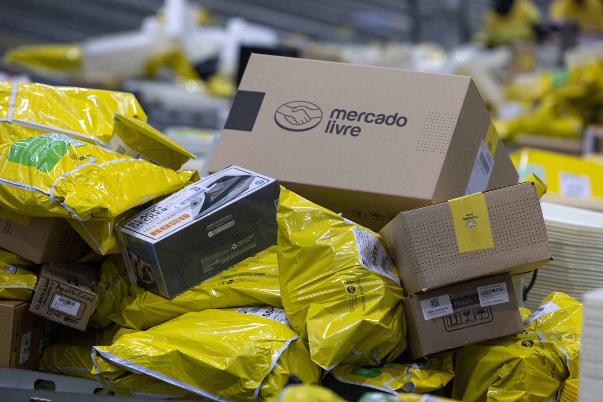 Mercado Livre escala disputa com farmácias no Cade: “tentam proteger ...