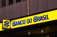 18 de agosto de 2022, Brasil. Nesta ilustração fotográfica, a fachada do Banco do Brasil, na cidade de Glória de Dourados, Mato Grosso do Sul