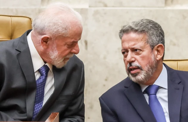 Brasília (DF), 22/02/2024, O Supremo Tribunal Federal (STF) realiza sessão solene de posse do novo ministro da Corte, Flávio Dino. Na foto o presidente Lula e o presidente da Câmara, Arthur Lira.