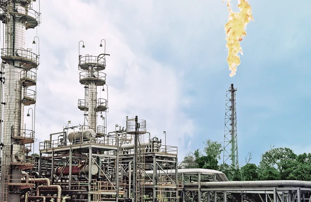 Queima de gás natural na Província Petrolífera de Urucu, Coari, Amazonas. Brasil