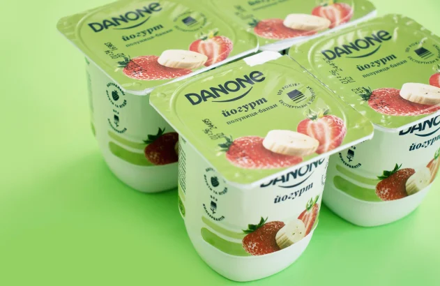 Embalagem de iogurte Danone distribuída na Ucrânia