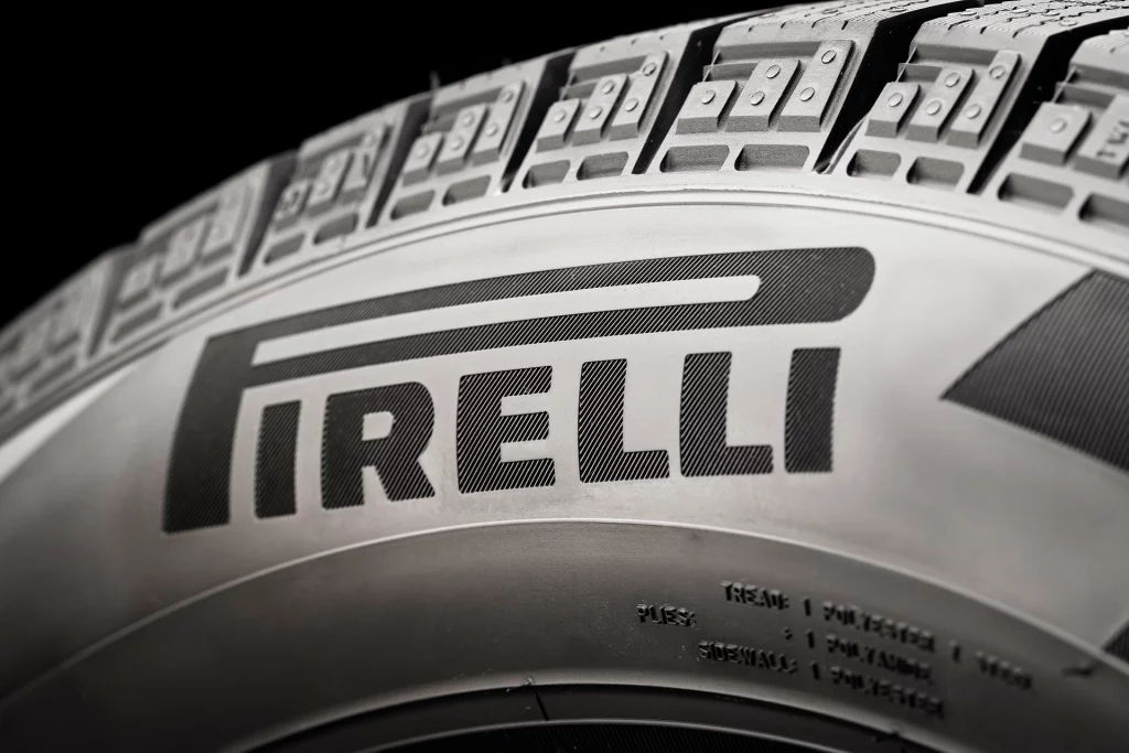 Detalhe de pneu da Pirelli