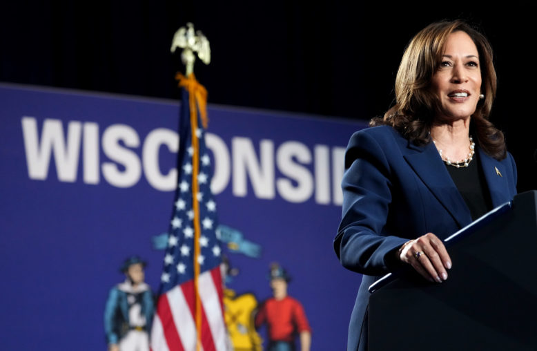 A vice-presidente Kamala Harris em evento de campanha em Milwaukee, Wisconsin, em 23 de julho