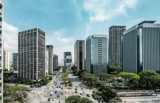 Vista aérea do cruzamento das avenidas Faria Lima e Rebouças, na Vila Olimpia, São Paulo