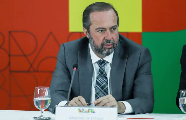 Brasília (DF) 20/05/2024 - Ministro de Minas e Energia, Alexandre Silveira participa da reunião para anúncios referentes ao setor da indústria do aço. Foto: Joédson Alves/Agência Brasil