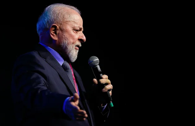 O presidente do Brasil, Luis Inácio Lula da Silva, fala durante a cerimônia de premiação da 18ª Olimpíada Brasileira de Matemática das escolas públicas, em 11 de junho de 2024, no Rio de Janeiro, Brasil. Foto: Buda Mendes/Getty Images