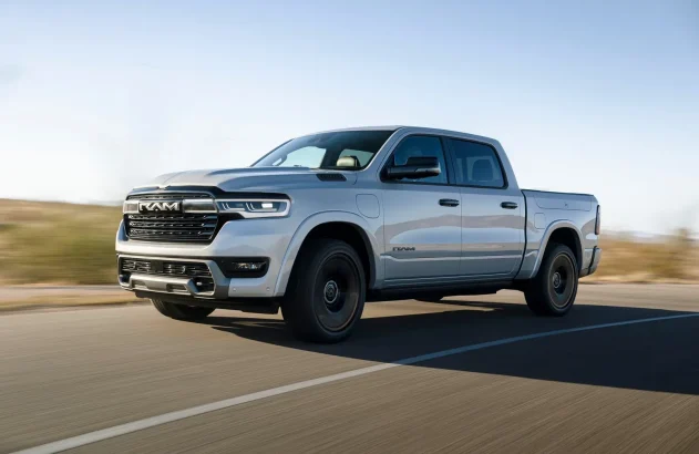 Ram 1500 Ramcharger 2025, da Stellantis; carro elétrico