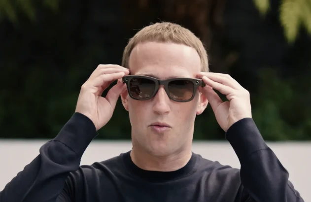 Mark Zuckerberg durante o lançamento do Ray-Ban Meta Smart Glass.