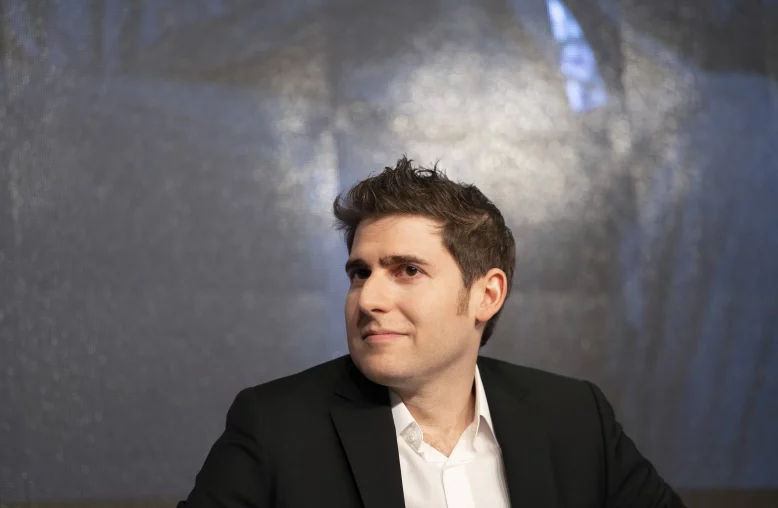 Brasileiro Eduardo Saverin, cofundador do Facebook