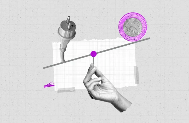 Colagem representando o preço da energia elétrica. Uma mão segura uma balança onde oscilam os pesos de uma tomada e de uma moeda de 1 real.