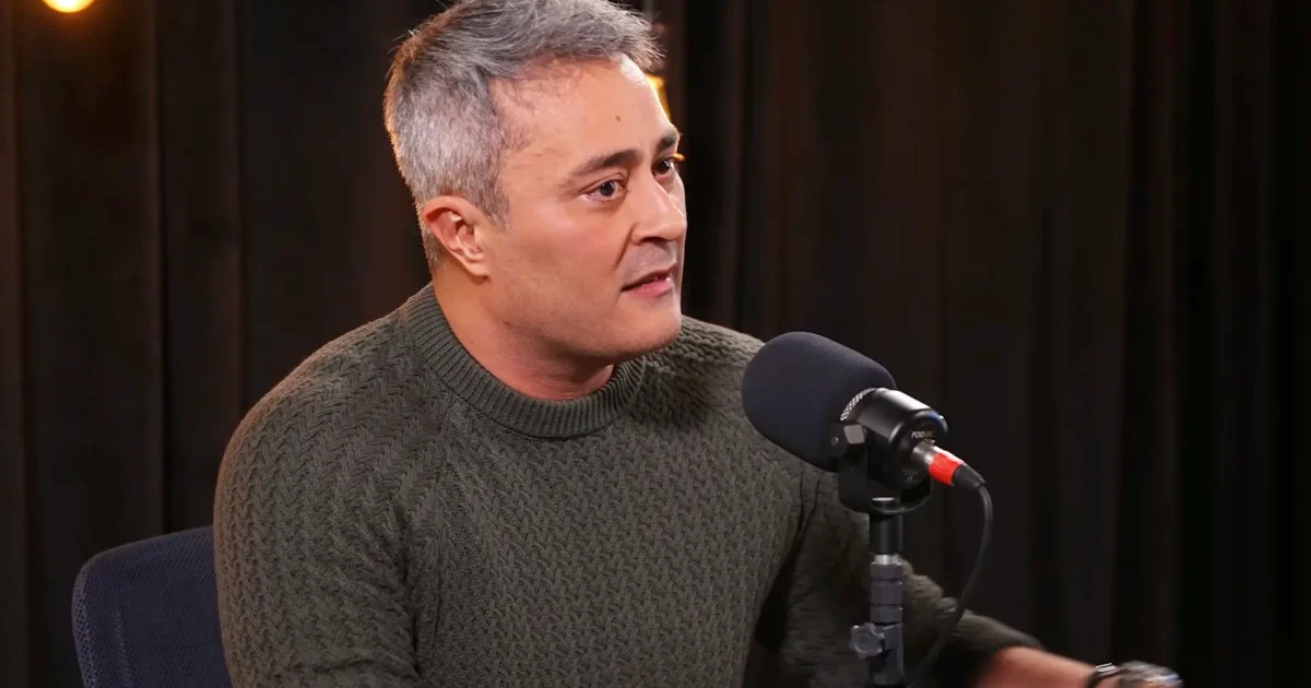 Professor de biologia vira sócio de bilionário