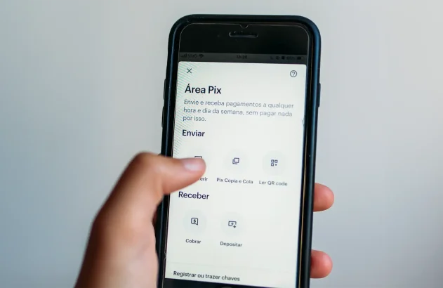 Tela de celular mostrando opções para fazer um Pix
