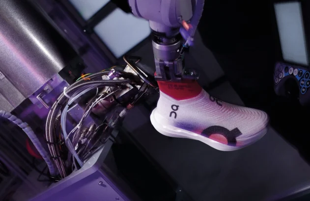 Imagem de um tênis da marca On branco