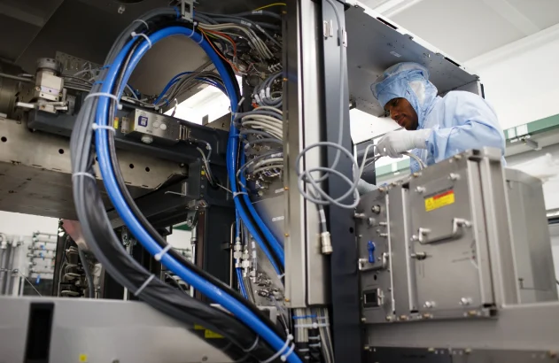 Máquina de litografia ASML Twinscan XT860, na fábrica da ASML, em Veldhoven, Holanda