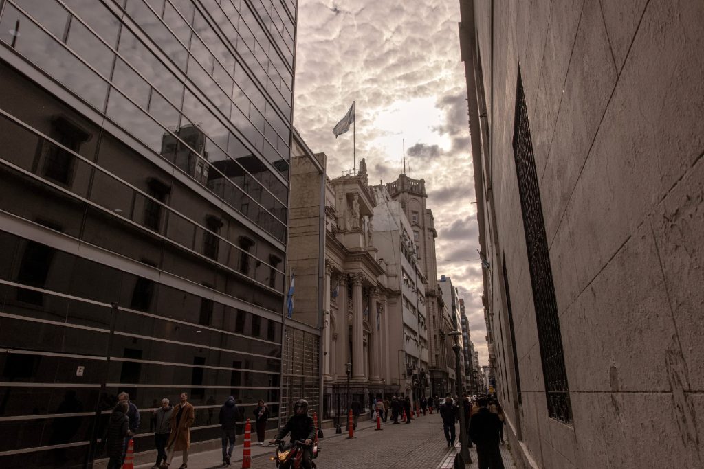 Fachada do Banco Central da Argentina em Buenos Aires 