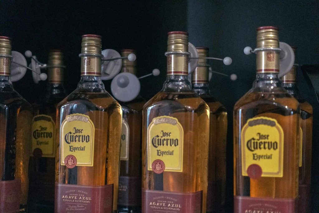 Garrafas de Jose Cuervo