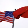 Bandeiras de EUA e China