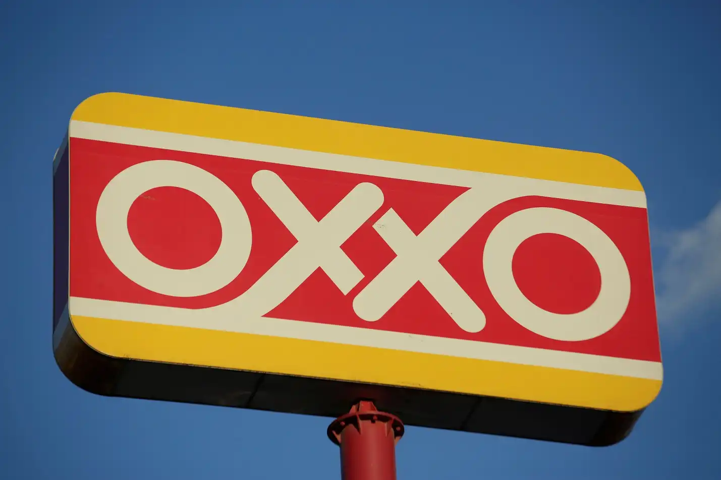 Letreiro do Oxxo: rede abriu mais de 600 lojas no Brasil