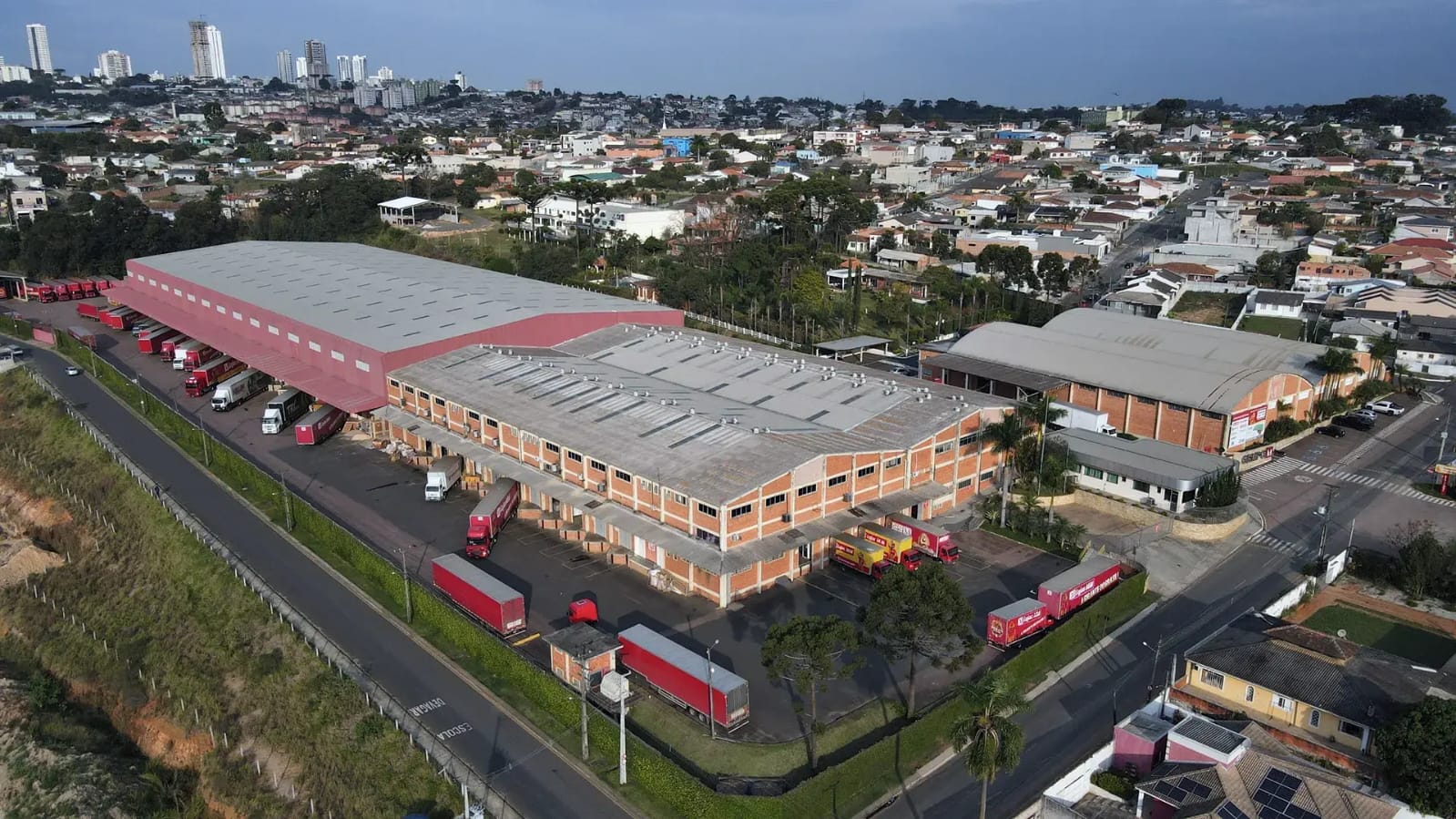 Central de Distribuição e Administração Grupo MM em POnta Grossa (PR)