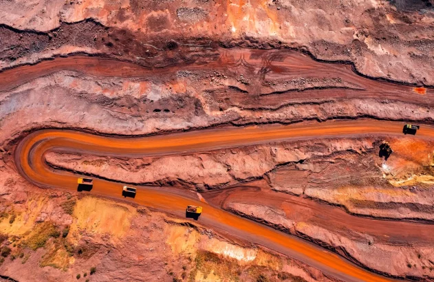 Mina a céu aberto nos Estados Unidos; cobre e minério de ferro
