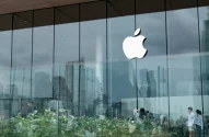 Letreiro Apple para ilustrar reportagem com as novidades da Apple para 2025