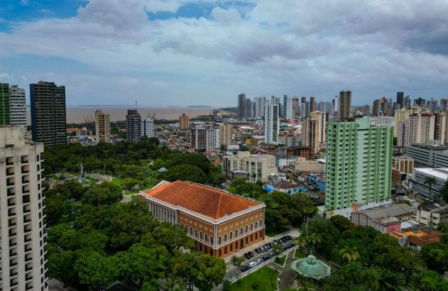 Vista aérea de Belém, a capital do Pará, onde será realizada a COP30