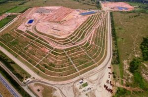 Foto aérea mostra instalações do Ciclus Ambiental, maior aterro sanitário do país