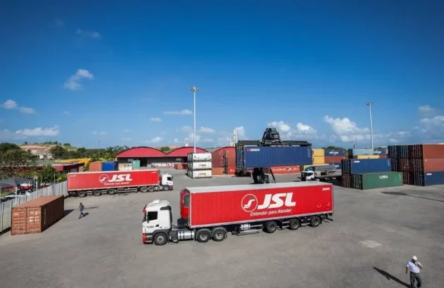 Caminhão da JSL