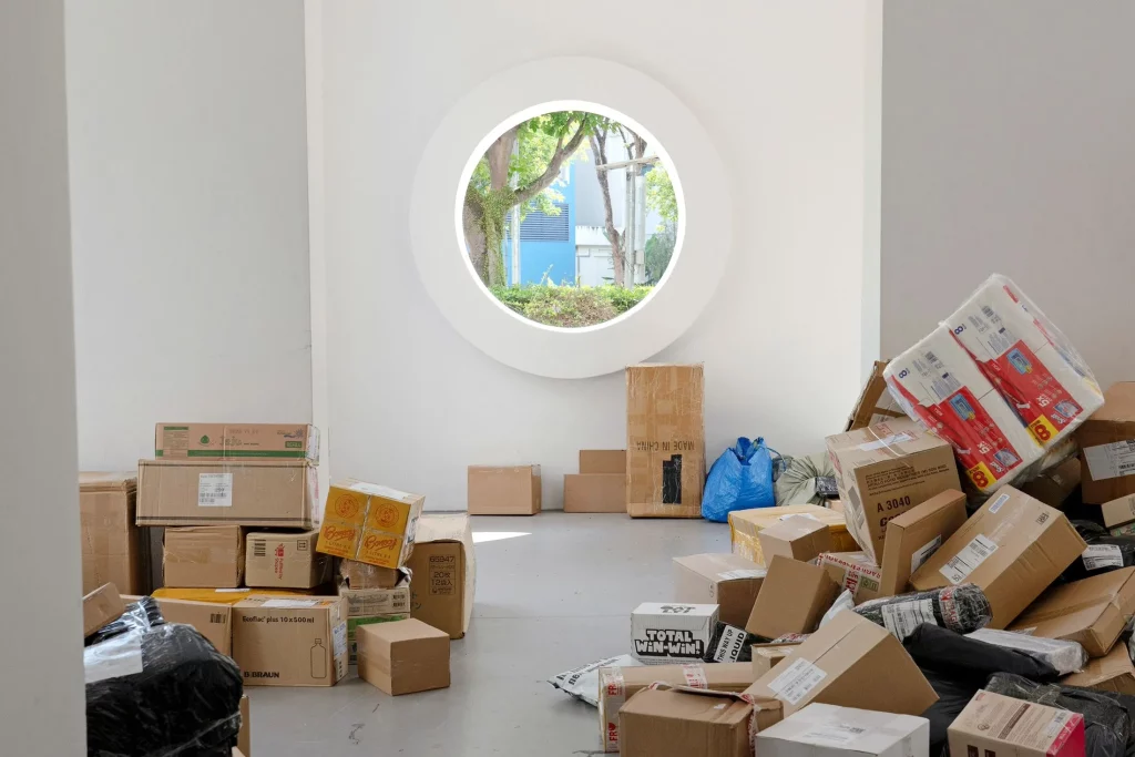 Casas servem como depósito de encomendas da Shopee