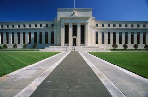 Entrada pricipal do Fed (Federal Reserve), banco central dos EUA
