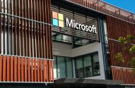 Fachada de uma loja da Microsoft