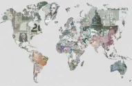 Mapa-múndi preenchido com notas de diferentes moedas de países, incluindo dólar, euro, iene, yuan, libra e real em várias cores.