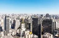 Vista aérea do centro de São Paulo para ilustrar reportagem sobre financiamento imobiliário